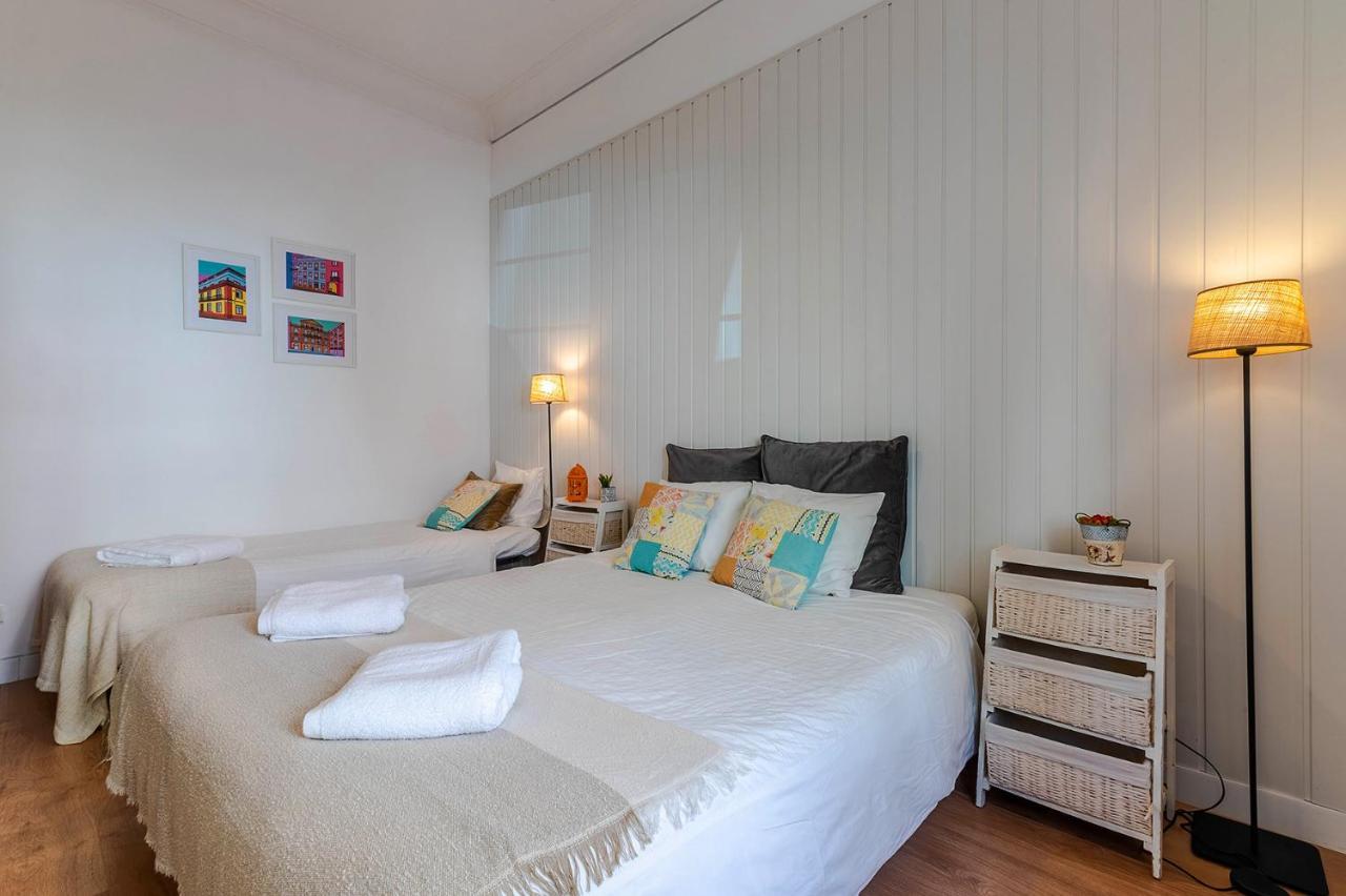 Alm- Spacious. Sunny. Patio. Quiet Area. Fast Wifi Lisbon Bagian luar foto
