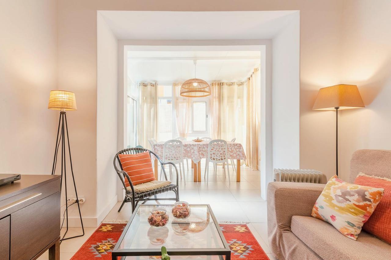 Alm- Spacious. Sunny. Patio. Quiet Area. Fast Wifi Lisbon Bagian luar foto