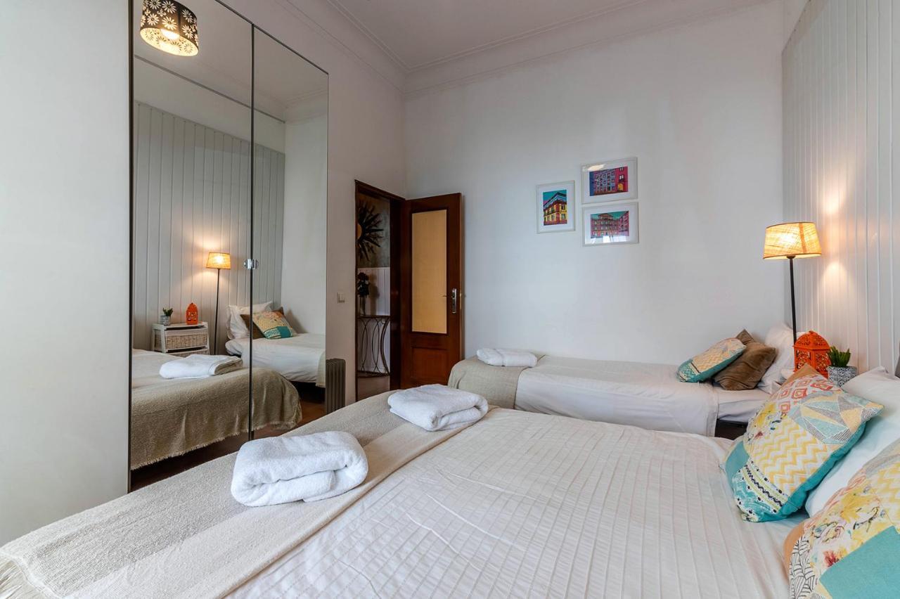 Alm- Spacious. Sunny. Patio. Quiet Area. Fast Wifi Lisbon Bagian luar foto