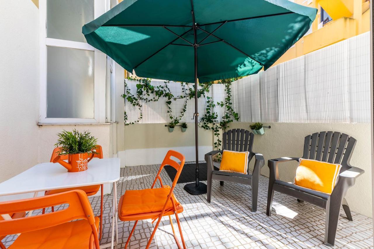 Alm- Spacious. Sunny. Patio. Quiet Area. Fast Wifi Lisbon Bagian luar foto