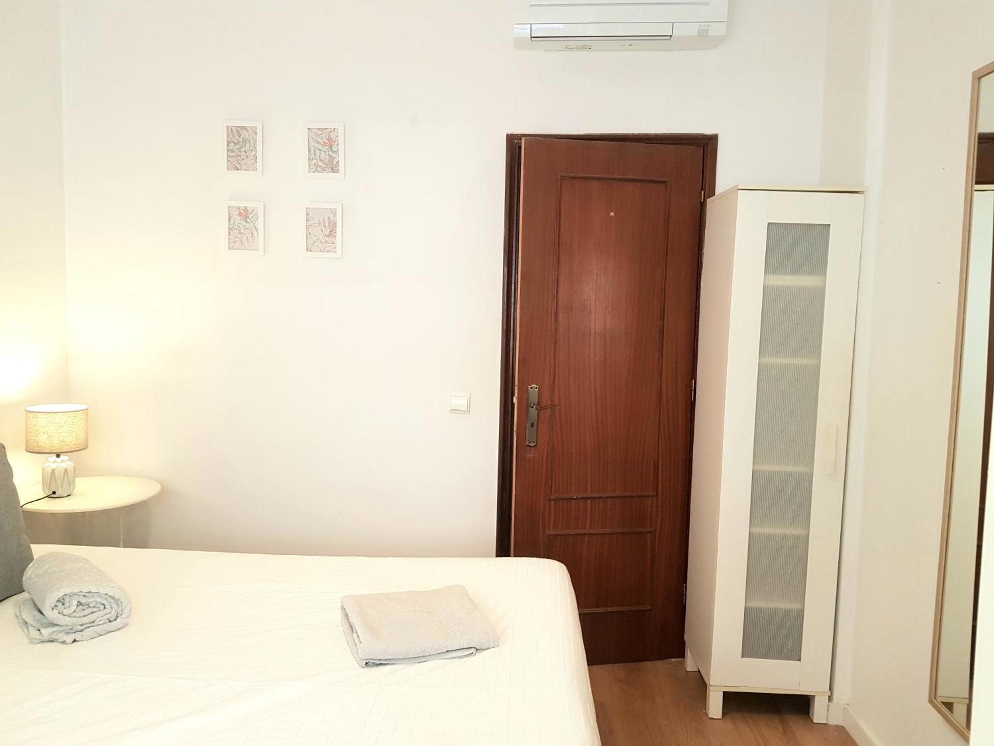 Alm- Spacious. Sunny. Patio. Quiet Area. Fast Wifi Lisbon Bagian luar foto